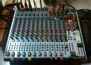 table de mixage radio